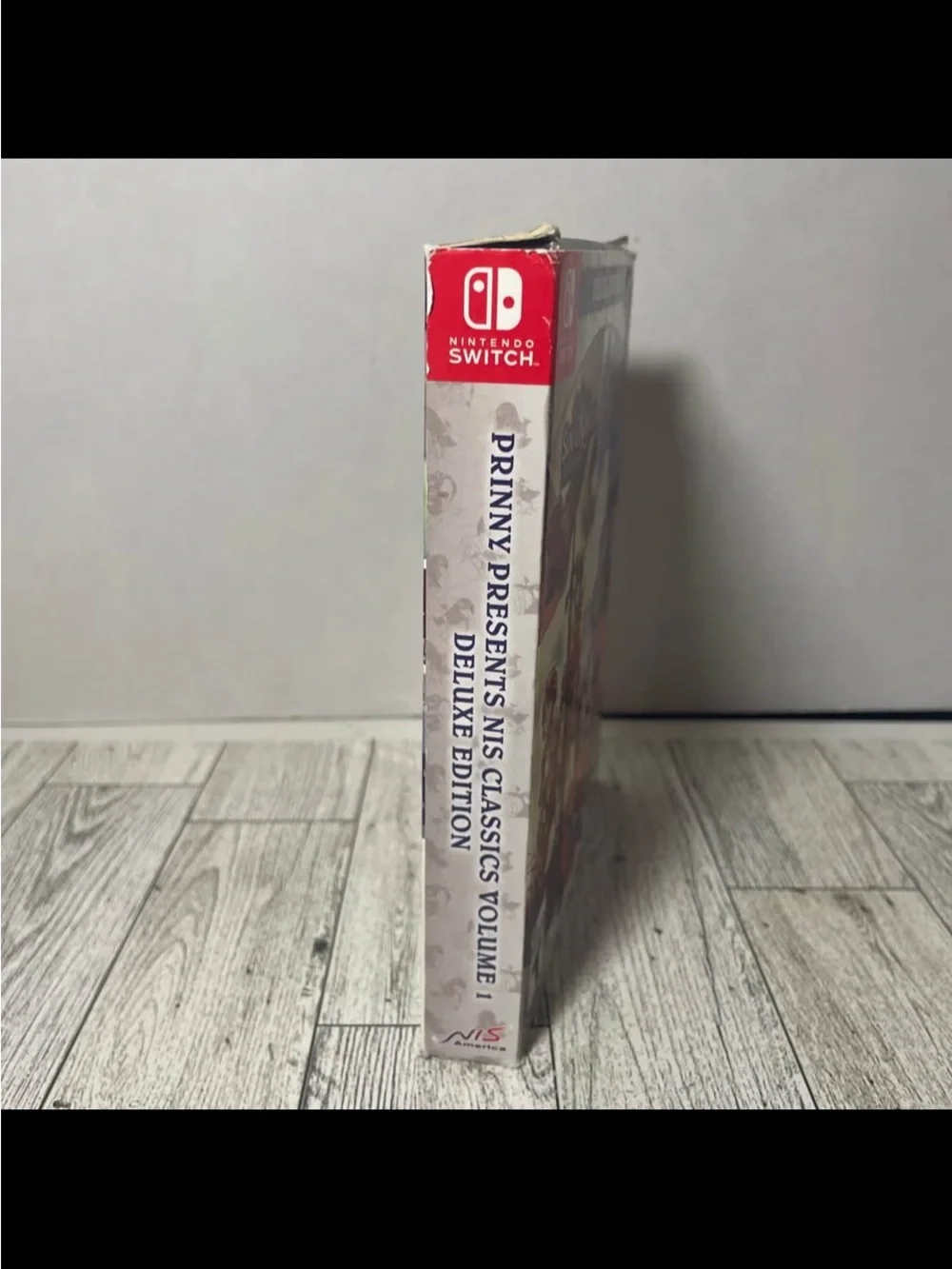 Nintendo Switch game card with black and green contacts